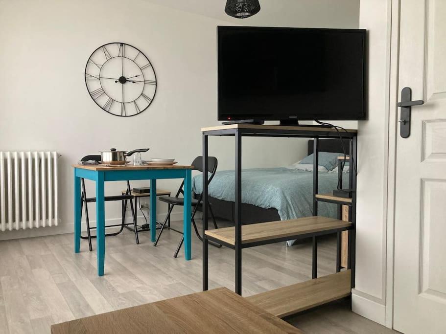 Grand Studio Confort Эврё Экстерьер фото